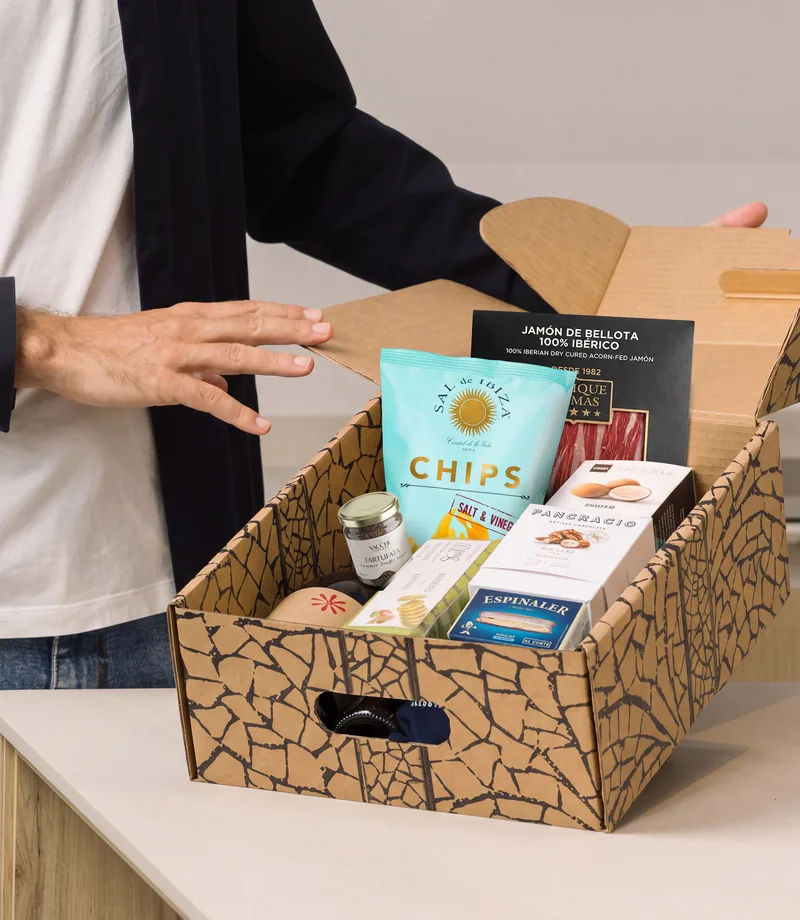 Coffret de charcuterie ibérique et conserves gourmandes