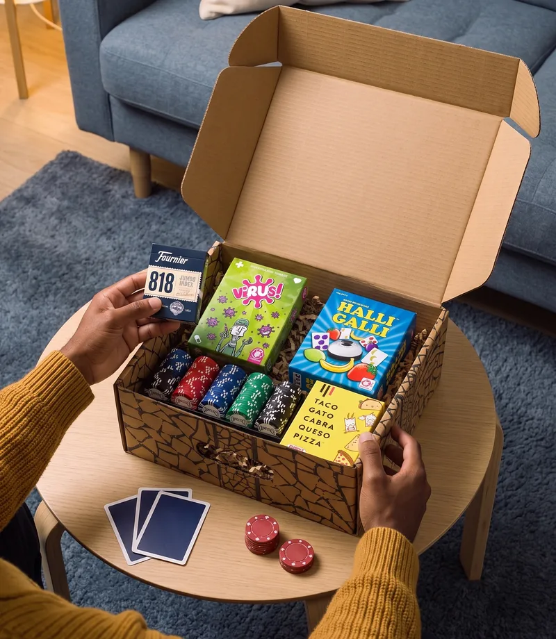 Coffret de jeux de société en famille